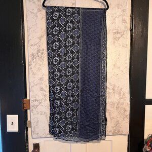 Ladies Signature Scarf Blue‎